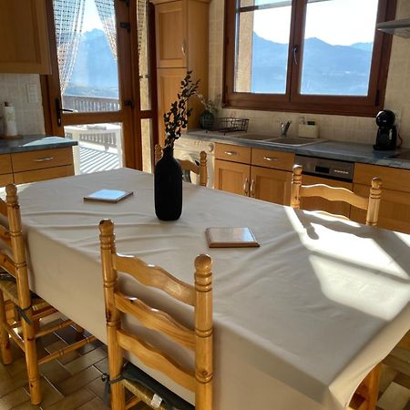 Appartement T3 Avec Vue Sur Le Lac Chorges Kültér fotó